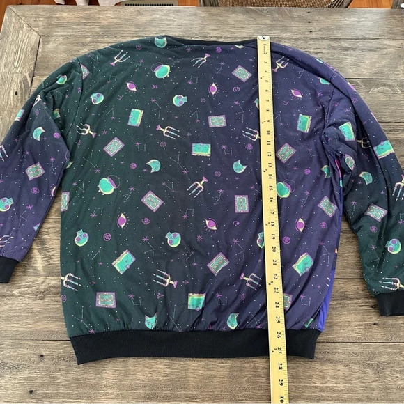 Disney Store Parks Medium Hocus Pocus Witches Reversible Sweatshirt Binx Cat M - Picture 4 of 5